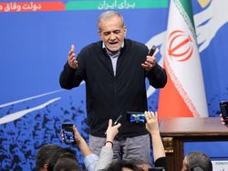 Aturan Hijab Terbaru di Iran Dikritik Presidennya Sendiri