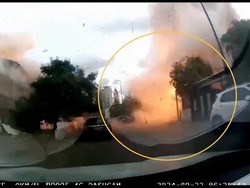 Rekaman Dashcam Detik-detik Roket Hizbullah Meledak di Jalanan Israel