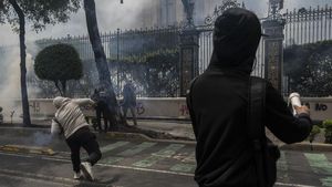 Warga Meksiko Unjuk Rasa Peringati 10 Tahun Hilangnya 43 Mahasiswa