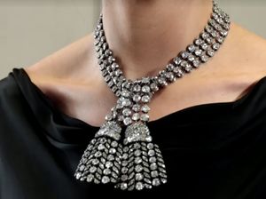 Wujud Kalung Berlian Langka yang Diduga Berhubungan dengan Marie Antoinette