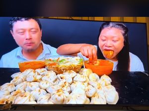 Bakmi Ayam Enak di Sunter hingga YouTuber Lepeh Makanan Saat Mukbang