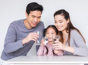 Bangun Kebiasaan Minum Air Murni untuk Si Kecil dengan Amidis Bangun Kebiasaan Minum Air Murni untuk Si Kecil dengan Amidis