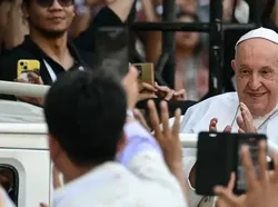 Paus Fransiskus Minta Rezim Myanmar Bebaskan Aung San Suu Kyi