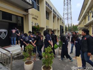 Kapolrestabes Semarang Pastikan Tersangka Judi Kasino Anjasmoro Masih Ditahan Kapolrestabes Semarang Pastikan Tersangka Judi Kasino Anjasmoro Masih Ditahan