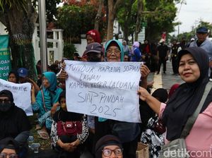 Sederet Tuntutan Pedagang Pasar Godean Tolak Pemindahan Paksa Sederet Tuntutan Pedagang Pasar Godean Tolak Pemindahan Paksa