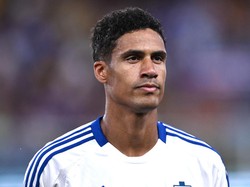 Raphael Varane Umumkan Pensiun, tapi Tetap Bertahan di Como