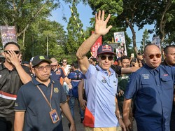 Heboh Azizah Joget di Depan Marc Marquez