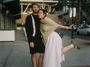 Kakak-kakak Restui Stephanie Poetri Nikah Duluan