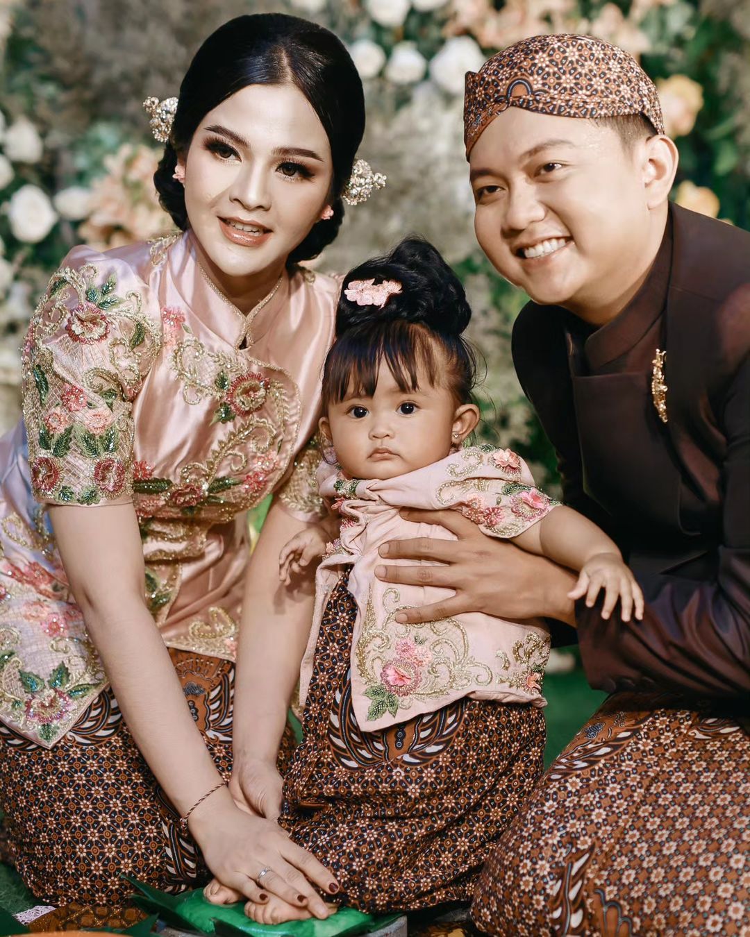 Momen Tedak Siten Cundamani Anak Denny Caknan dan Bella Bonita