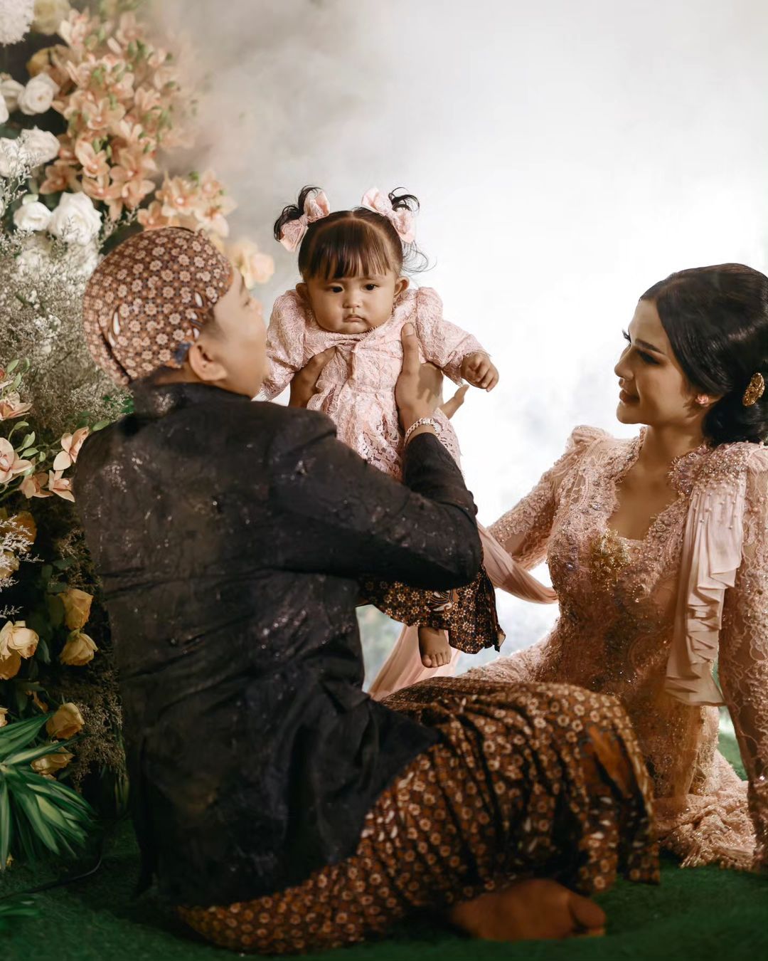 Momen Tedak Siten Cundamani Anak Denny Caknan dan Bella Bonita