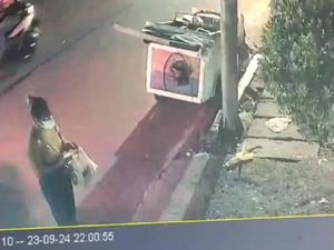 Polisi Ungkap Motif Wanita Bermasker Culik Balita di Bandung Polisi Ungkap Motif Wanita Bermasker Culik Balita di Bandung