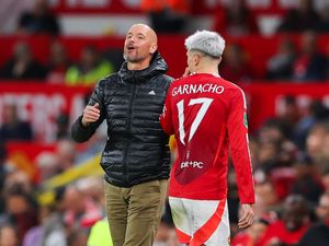 MU Tertahan, Garnacho Diklaim Ogah Ngomong sama Ten Hag MU Tertahan, Garnacho Diklaim Ogah Ngomong sama Ten Hag