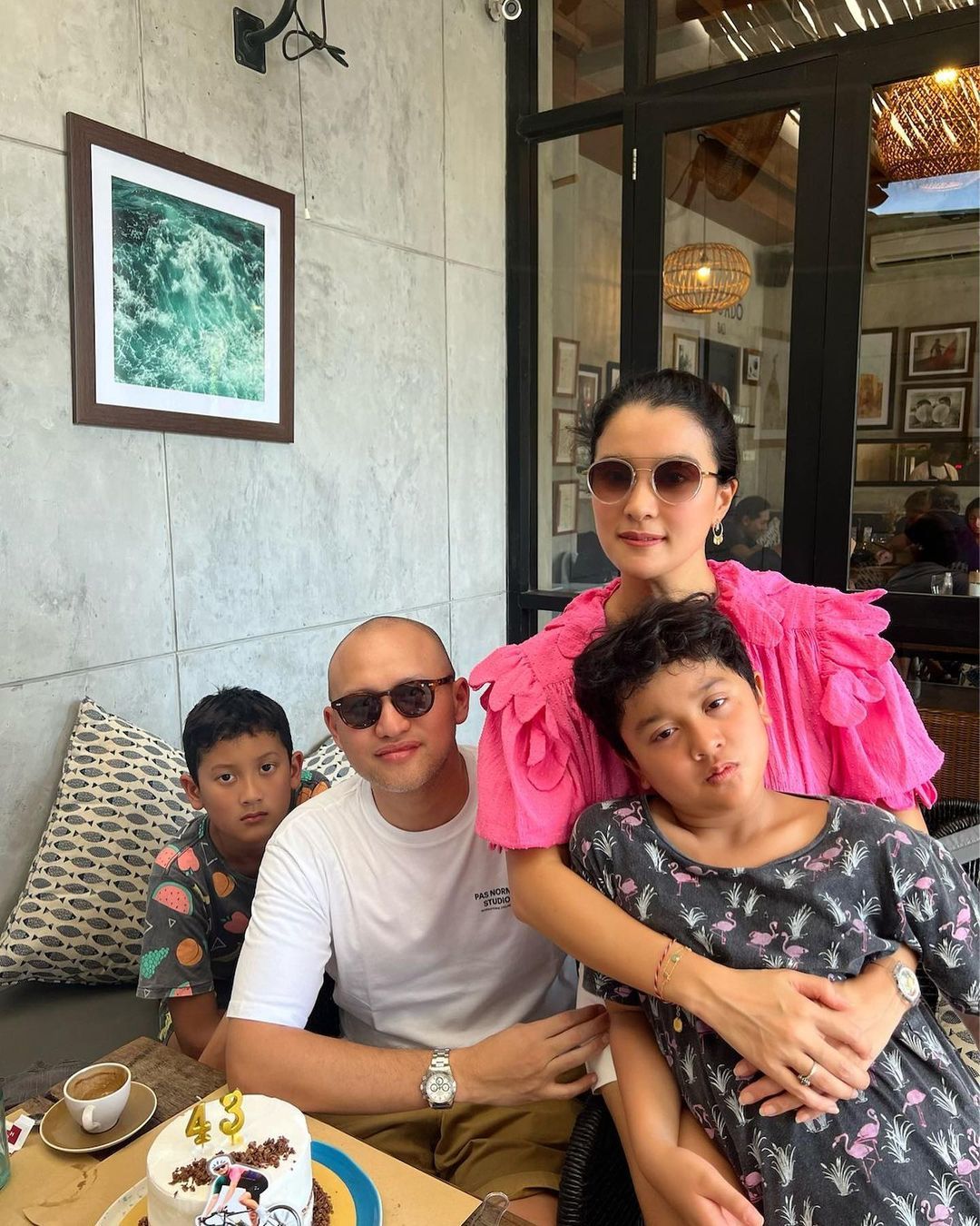 Ananda Mikola dan Marcella Zalianty