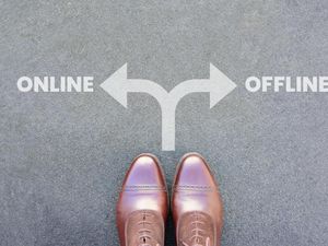 Kelas Online Vs Offline: Mana yang Cocok untuk Perusahaan?