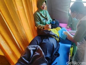 Antusias Ibu-ibu Temanggung Pasang KB Gratis, Implan Banyak Diminati Antusias Ibu-ibu Temanggung Pasang KB Gratis, Implan Banyak Diminati