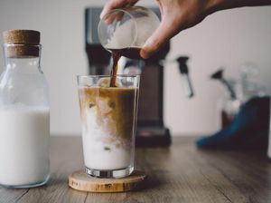 Kopi Susu tanpa Gula Ternyata Ampuh Mengatasi Nyeri Sendi Kopi Susu tanpa Gula Ternyata Ampuh Mengatasi Nyeri Sendi