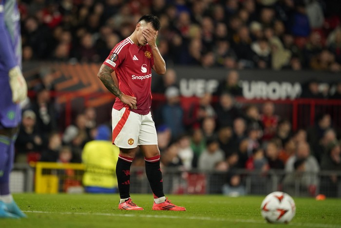 Manchester Uniteds Lisandro Martinez reacts during the Europa League opening phase soccer match between Manchester United and Twente at the Old Trafford stadium in Manchester, England, Wednesday, Sept. 25, 2024. (AP Photo/Dave Thompson)