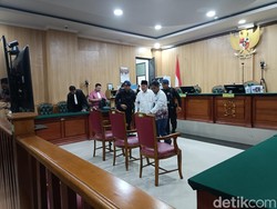 Eks Gubernur Malut Abdul Gani Kasuba Divonis 8 Tahun Bui