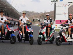 Luca Marini Cs Pakai Motor Listrik Honda EM1 e: dan PCX di Mandalika