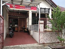 5 Tempat Makan Legendaris di Dalam Perumahan, Ada Onde-onde Populer Sejak 1927!