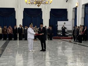Bachril Bakhri Dilantik Sebagai Pj Bupati Bogor, Ini Pesan Bey Bachril Bakhri Dilantik Sebagai Pj Bupati Bogor, Ini Pesan Bey