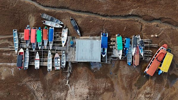 Potret Danau Puraquequara Brasil Mengering gegara Kemarau