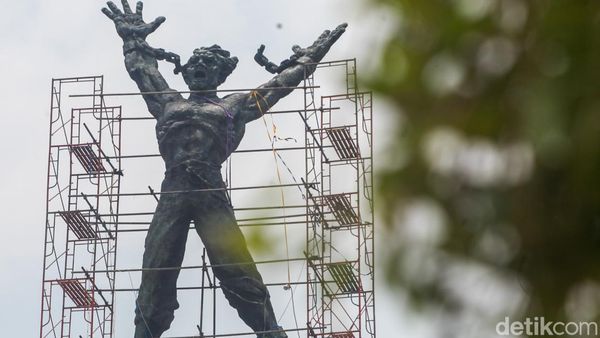 Potret Pelestarian Monumen Pembebasan Irian Barat di Lapangan Banteng