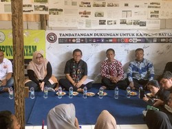 Pramono Ajak Eks Timses Anies Saat Bertemu Warga Kampung Bayam