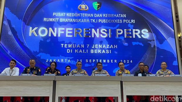 RS Polisi Republik Indonesia memberitahu identitas 5 mayat yang didapatkan di Kali Bekasi.