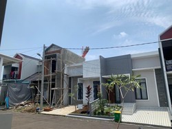 Warga Bogor Teriak Proyek Pabrik Bikin Tembok Rumah Retak