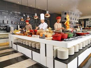 Vertu Harmoni Jakarta Hadirkan Buffet Akhir Pekan di Voyage Resto & Bar