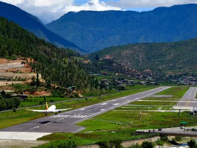 Potret Bandara yang Cuma Bisa Didarati Oleh 50 Pilot