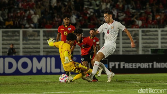 Indonesia Vs Timor Leste: Garuda Muda Unggul 2-0 di Babak Pertama Pemain Timnas Indonesia U-20 melakukan selebrasi usai membobol gawang Timor Leste di Stadion Madya, Jakarta, Jumat (27/9/2024). Skor sementara 2-0 untuk keunggulan Timnas Indonesia