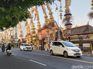 Melasti Desa Kapal, Jalan Denpasar-Gilimanuk Bakal Macet Besok Pagi Melasti Desa Kapal, Jalan Denpasar-Gilimanuk Bakal Macet Besok Pagi
