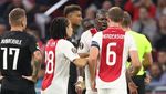 Momen Panas Jordan Henderson Ngomelin Rekan Sendiri hingga Dilerai