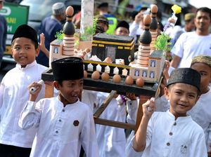 Kemeriahan Festival Telur Hias di Denpasar Rayakan Maulid Nabi