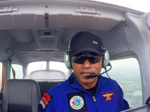 Sosok Audie Latuheru, Polisi Penerjun dan Pilot yang Kini Jadi Brigjen Sosok Audie Latuheru, Polisi Penerjun dan Pilot yang Kini Jadi Brigjen