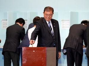 Mantan Menhan Shigeru Ishiba Akan Jadi PM Baru Jepang Mantan Menhan Shigeru Ishiba Akan Jadi PM Baru Jepang