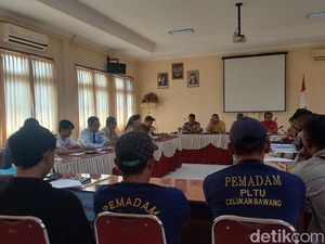 Puluhan Pekerja PLTU Celukan Bawang Buleleng Tuntut Pesangon