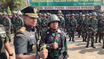 Joni, Pemanjat Tiang Berseragam TNI AD, Raih Mimpi Jadi Bintara di Bali