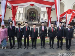 9 Pelaku Industri Telko Raih Penghargaan Tertinggi Jokowi