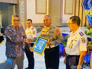 Polda Jatim Anugerahkan Kota Blitar Juara 2 Kawasan Tertib Lalu Lintas