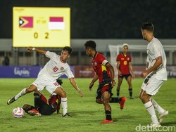Di babak kedua, Timor Leste sempat memperkecil skor lewat Luis Figo. Indonesia kemudian mengunci kemenangan lewat gol Muhamad Ragil, memastikan skor tuntas 3-1. 