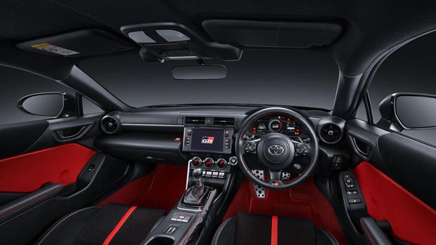 Toyota-Astra Motor (TAM) menghadirkan generasi terbaru dari GR 68 yakni New GR86. Terdapat peningkatan performa sehingga pengalaman berkendara lebih menantang