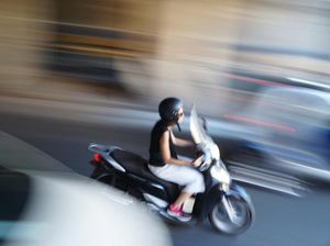 Sering Motoran Tanpa Jaket dan Mandi Malam Picu Paru-paru Basah? Ini Faktanya Sering Motoran Tanpa Jaket dan Mandi Malam Picu Paru-paru Basah? Ini Faktanya