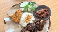 Iga dan Ayam Madu Asap yang Sedap Ada di Gading Serpong