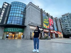 Kisah Lulusan SMK yang Bekerja di Kapal Pesiar Mewah & Digaji 2 Digit