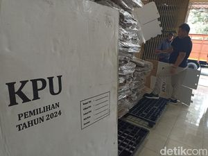 KPU Kota Blitar Terima Logistik Pilkada 432 Kotak Suara