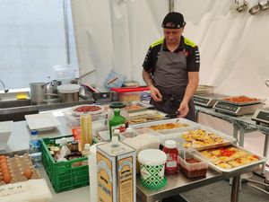 Tak Dibatasi, Pebalap MotoGP Boleh Makan Apa Saja di Luar Balapan Tak Dibatasi, Pebalap MotoGP Boleh Makan Apa Saja di Luar Balapan