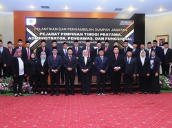 Lantik 5 Pejabat Tinggi Pratama, Menaker Beri Pesan Ini